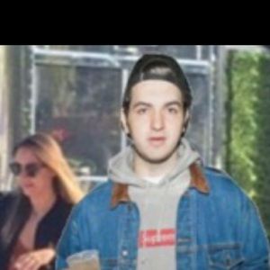 Meet your Posher, Evan